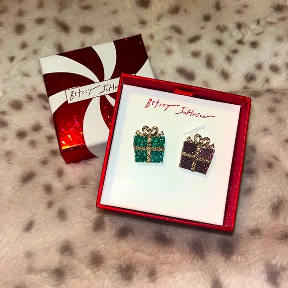 NWT Betsy Johnson Christmas Present Red and Green Glitter Earrings BNIB - Picture 1 of 4